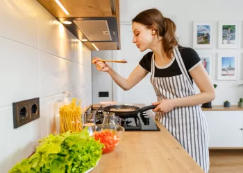 Ankastre Davlumbaz Ne İşe Yarar, Neden Almalısınız?